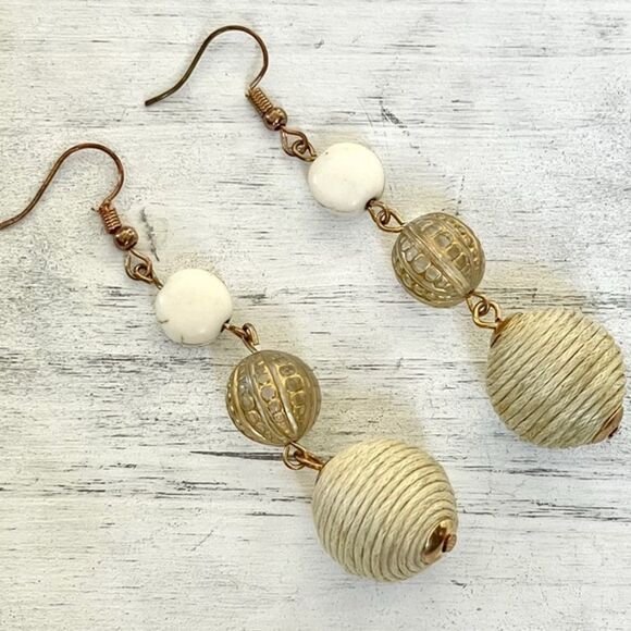 Long neutral toned beaded ball earrings - Picture 2 of 9